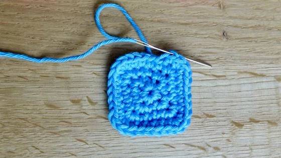 Kettmaschen unsichtbarer Abschluss