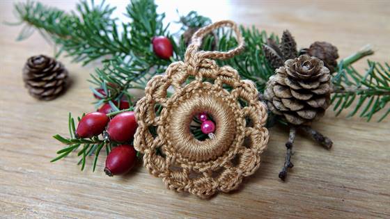 #1 Geschenkanhänger mit Büschelmaschen