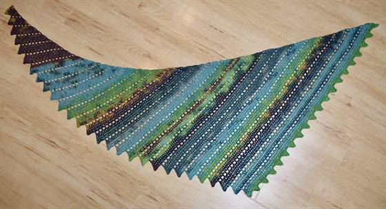 Gehäkelter Drachenschal