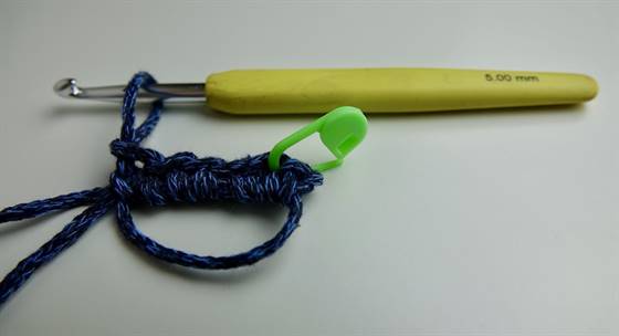 Häkelkörbchen im Strickstich-1. Runde