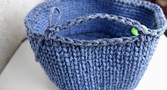 Häkelkörbchen mit Henkel
