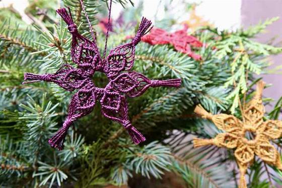 Kleine Makramee Sterne