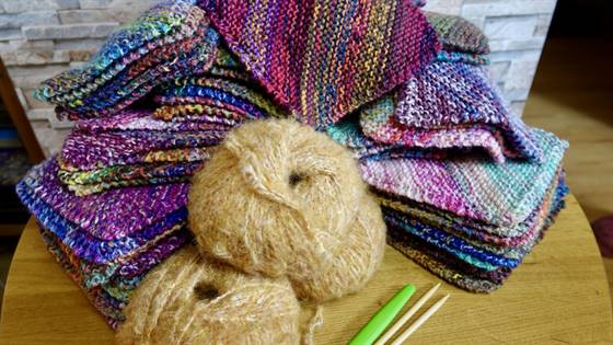 Material Strickdecke