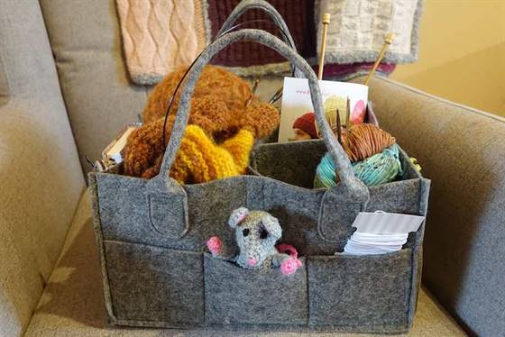 Wickeltasche aus Filzstoff als Ordnungshelfer